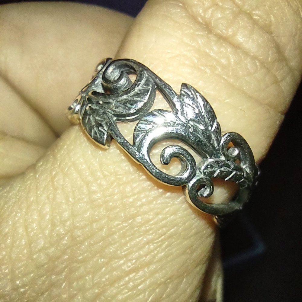 Sterling Silver Filigree Lace Leaf Ring